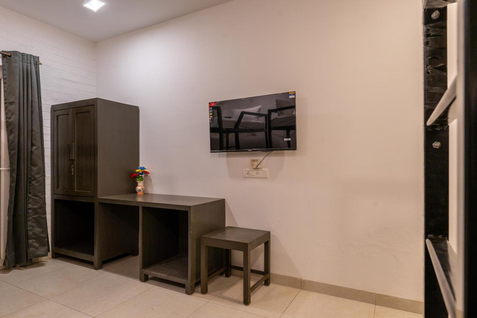 Downtown Arambol - The River Side Hostel Bagian luar foto