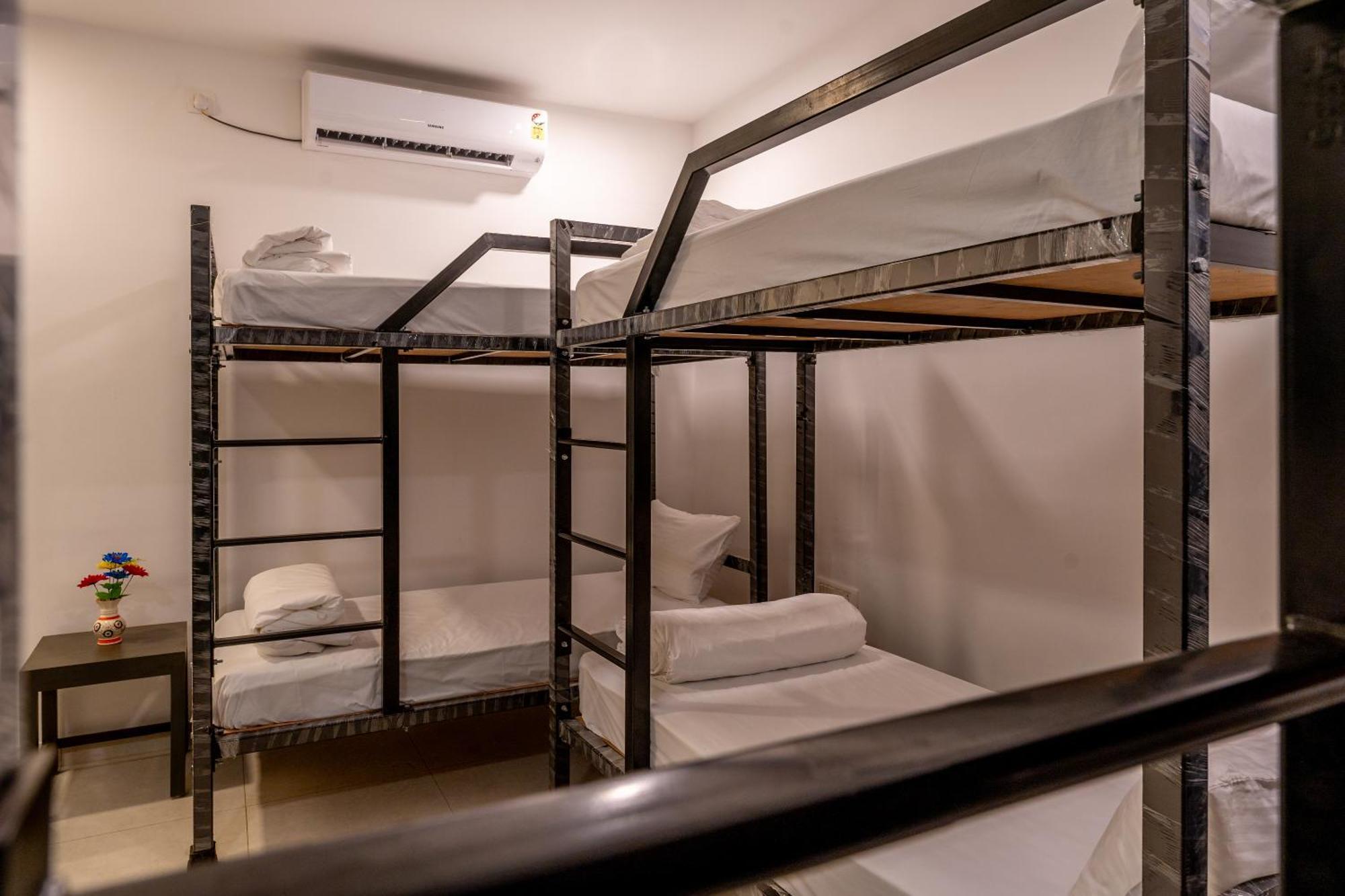 Downtown Arambol - The River Side Hostel Bagian luar foto