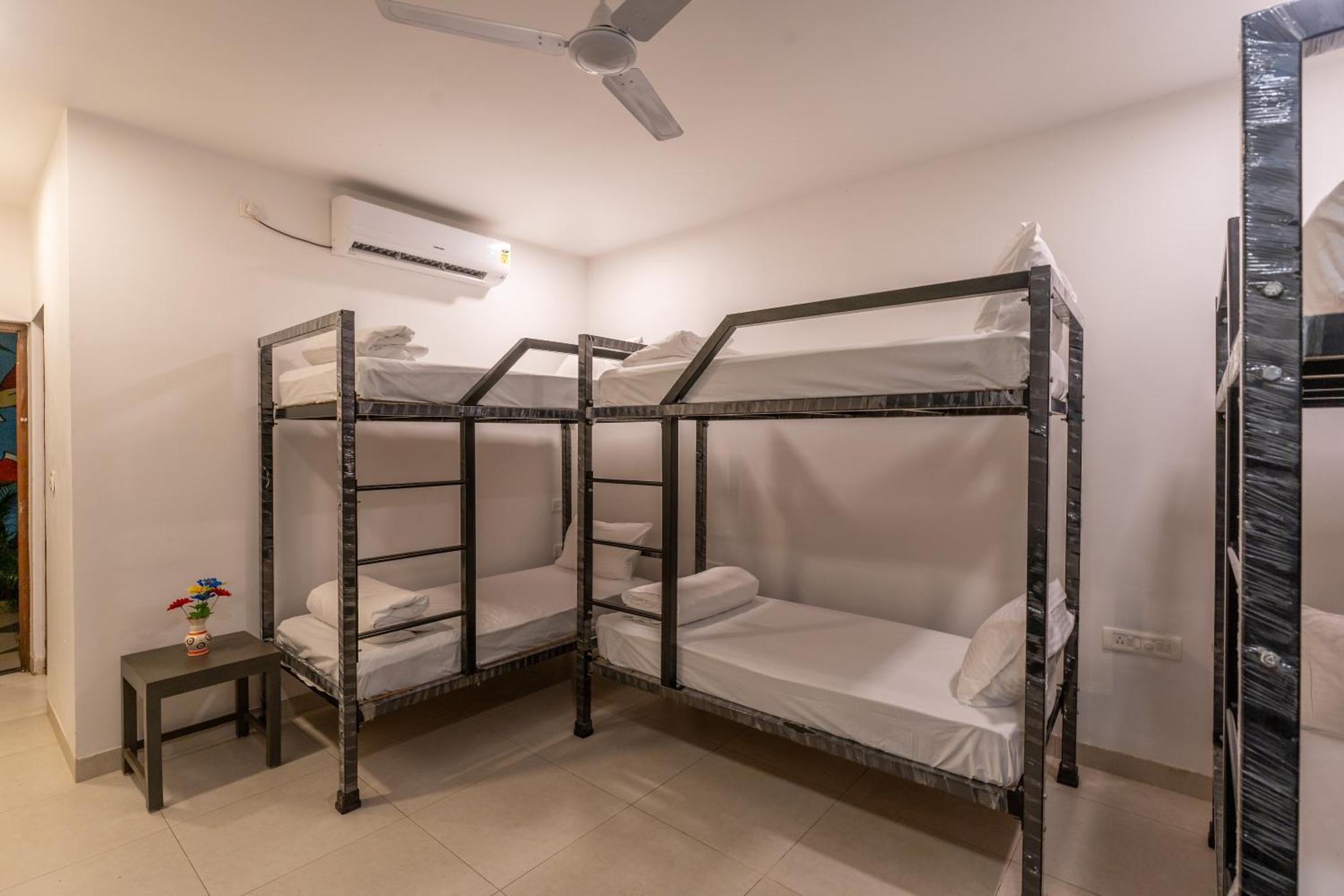 Downtown Arambol - The River Side Hostel Bagian luar foto