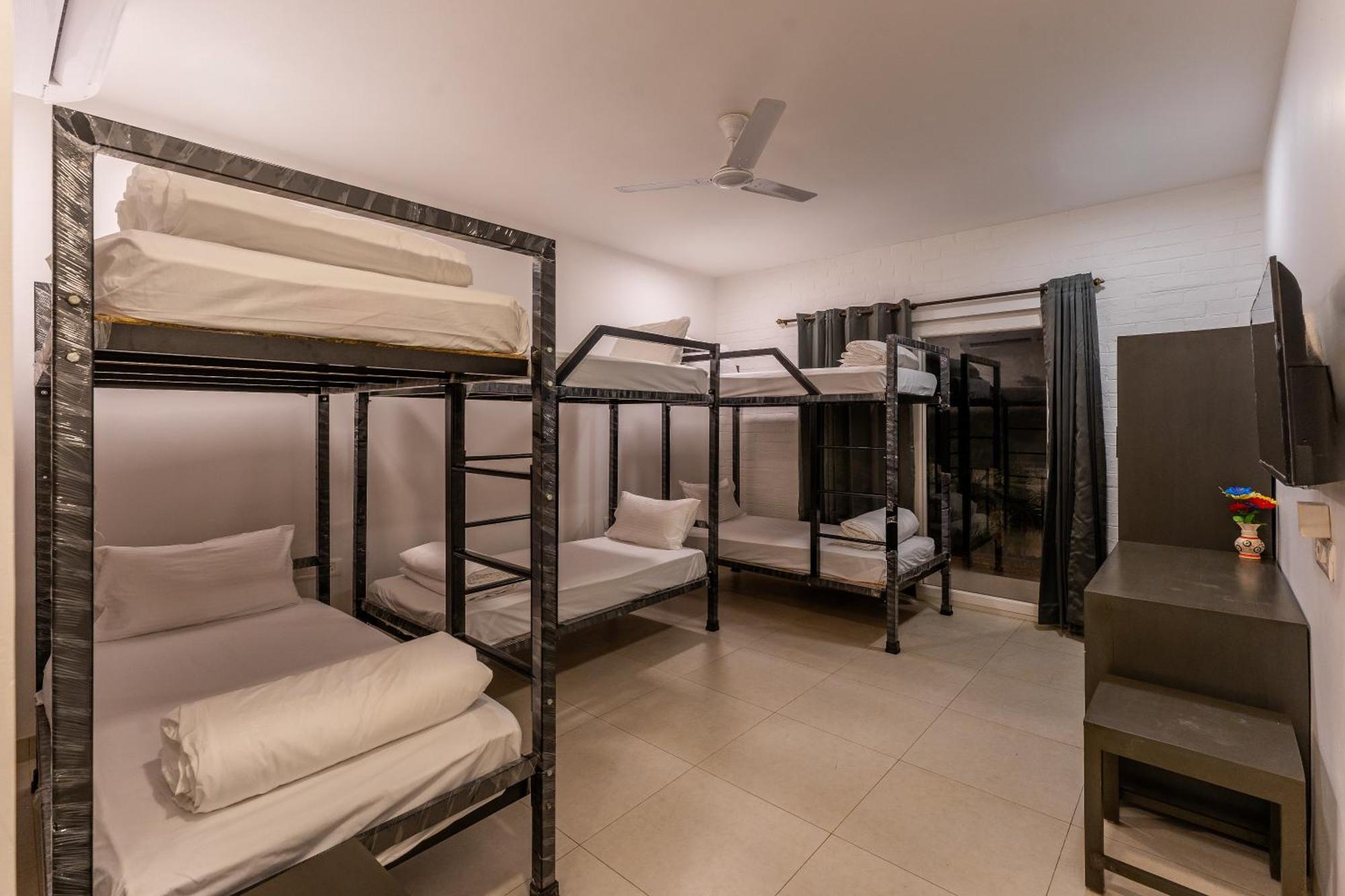 Downtown Arambol - The River Side Hostel Bagian luar foto